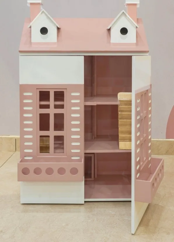 Cottage Dollhouse — image 4