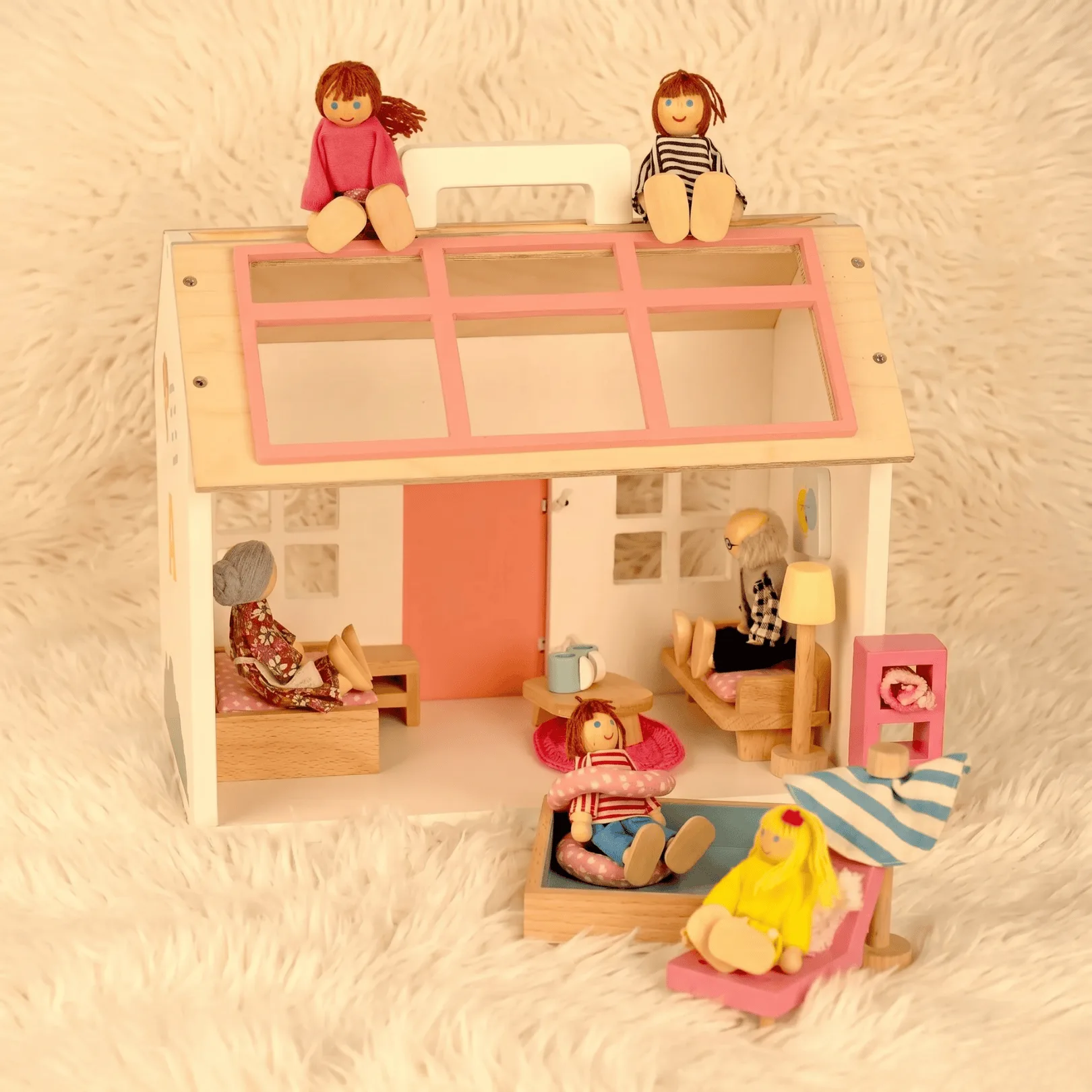 Pop’s Pool Side Villa - Mini Dollhouse — image 2