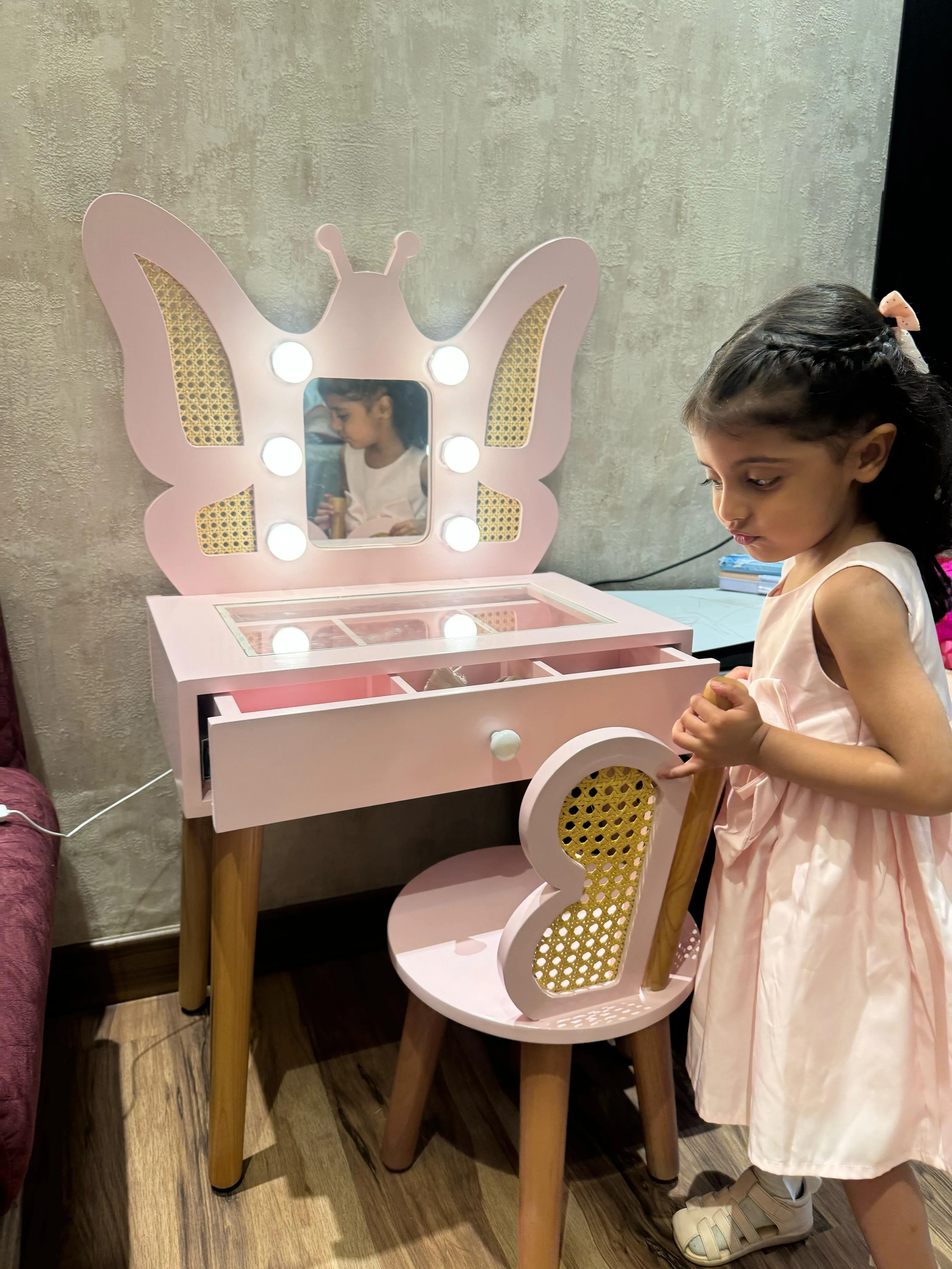 Vanity & Chair Set — image 3